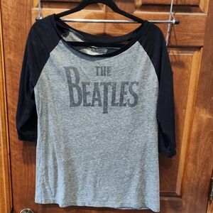 Old Navy Collectibilitees Gray T-Shirt